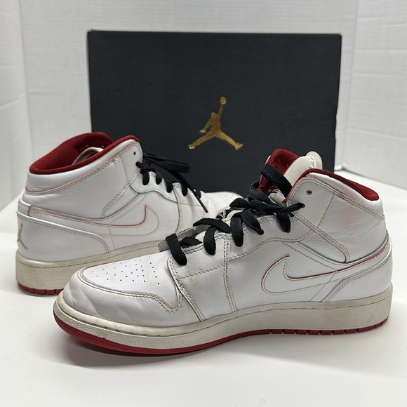 Air Jordan 1 Mid Sneakers Shoes Leather Retro White Red Black Size 7 Youth - Picture 6 of 12